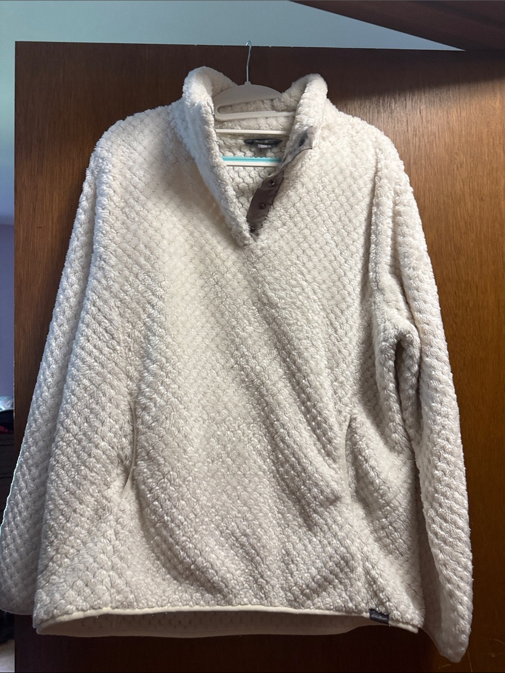 Eddie Bauer Cream Plush Collar Pullover